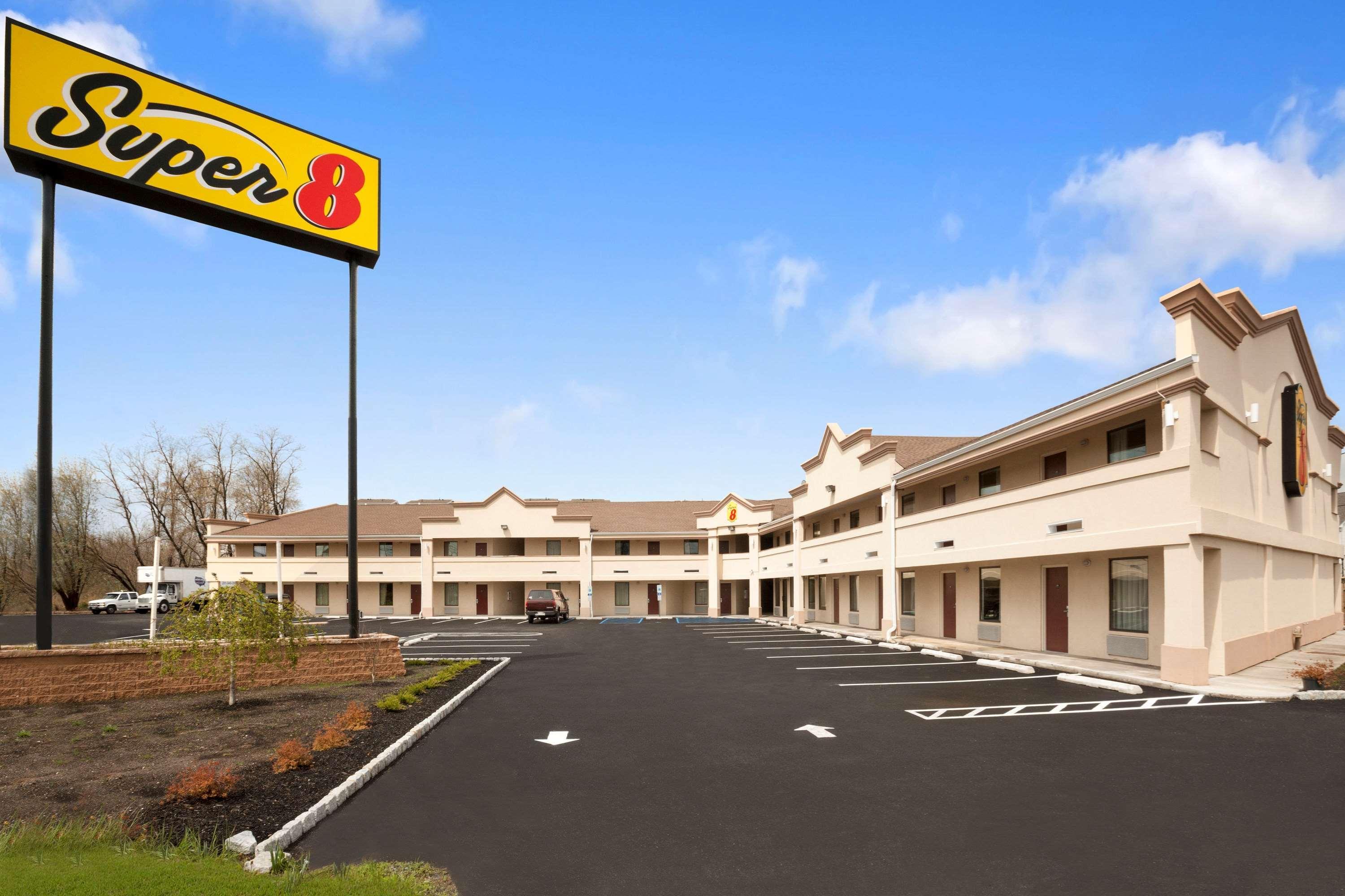 Hotel Super 8 By Wyndham Rahway/Newark Exterior foto