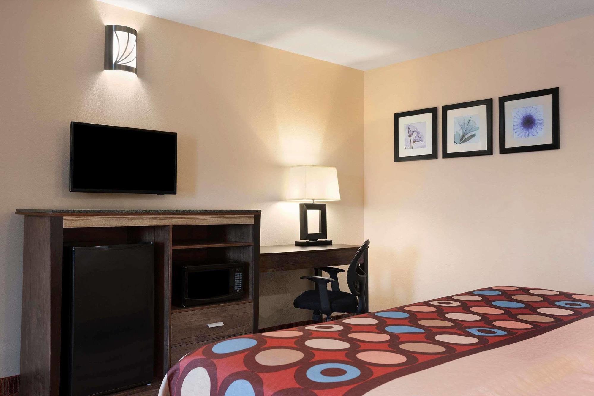 Hotel Super 8 By Wyndham Rahway/Newark Exterior foto