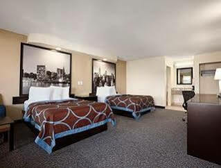 Hotel Super 8 By Wyndham Rahway/Newark Exterior foto